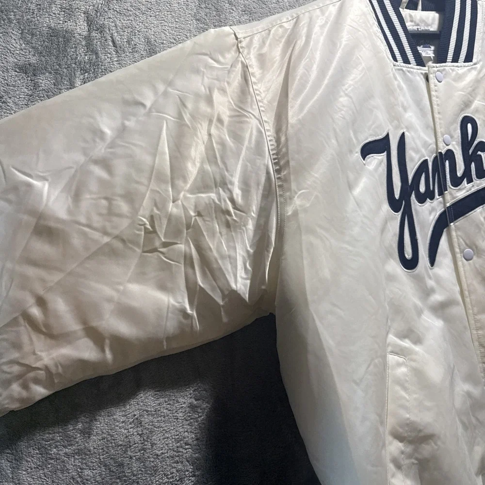 Vintage New York Yankees Majestic Satin Bomber Jacket White Cream Sz XXL 90's - Picture 2 of 16